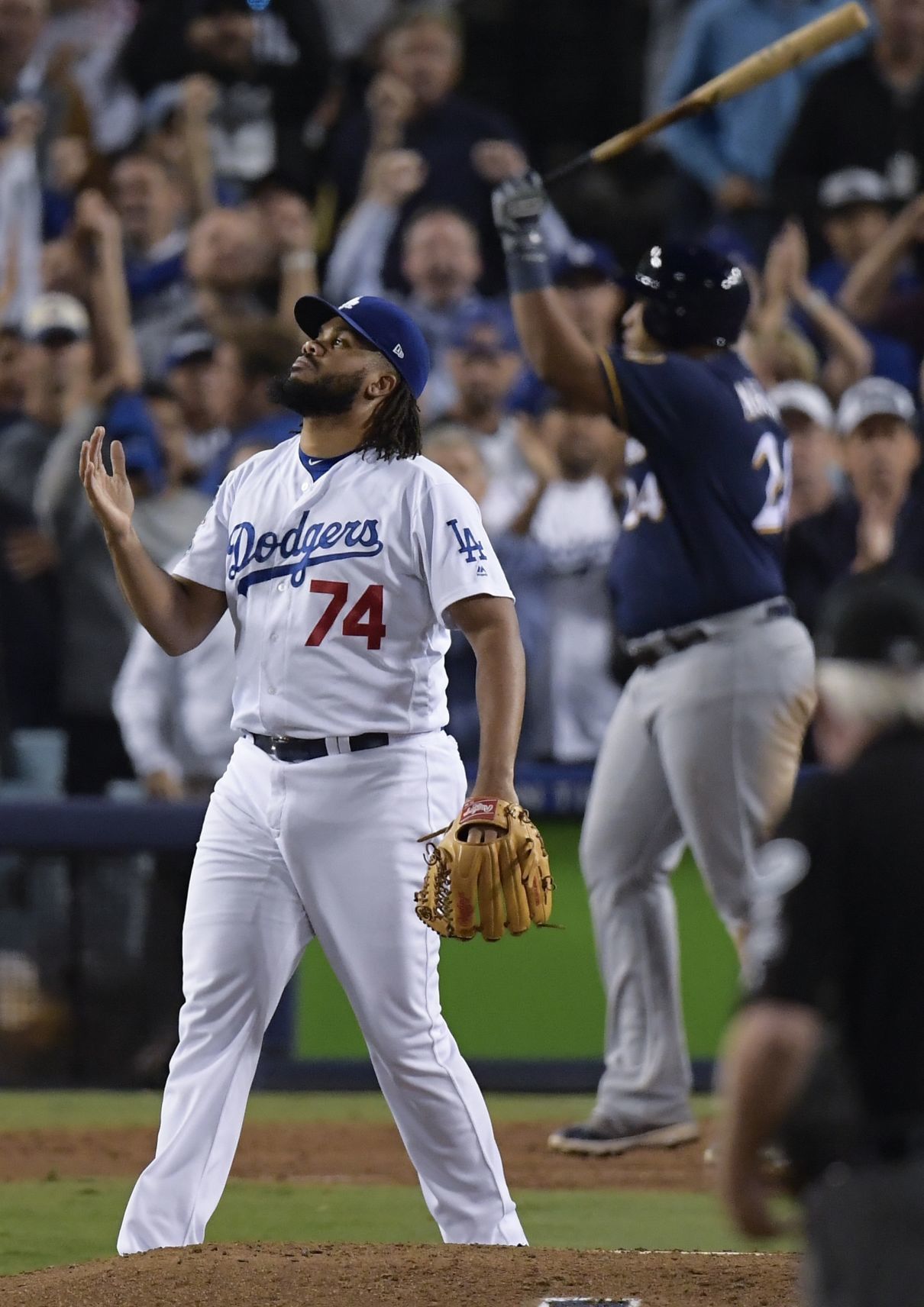 Dodgers 2, Brewers 1